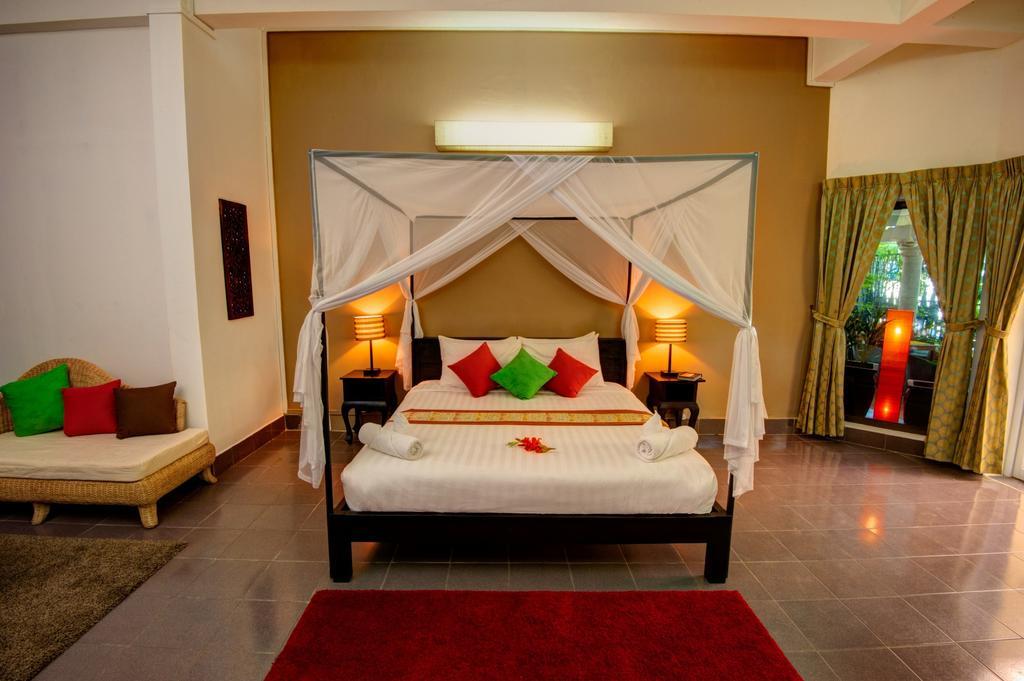 The Willow Boutique Hotel Phnom Penh Exterior photo